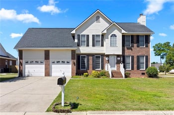 1502 Deanscroft Pl, Fayetteville, NC 28314