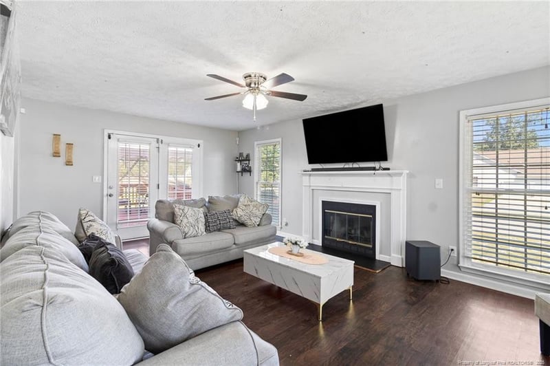 1502 Deanscroft Pl, Fayetteville, NC 28314