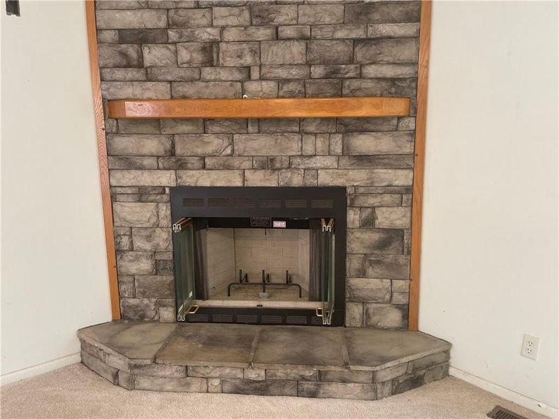 1502 Foxfire Dr, Mebane, NC 27302
