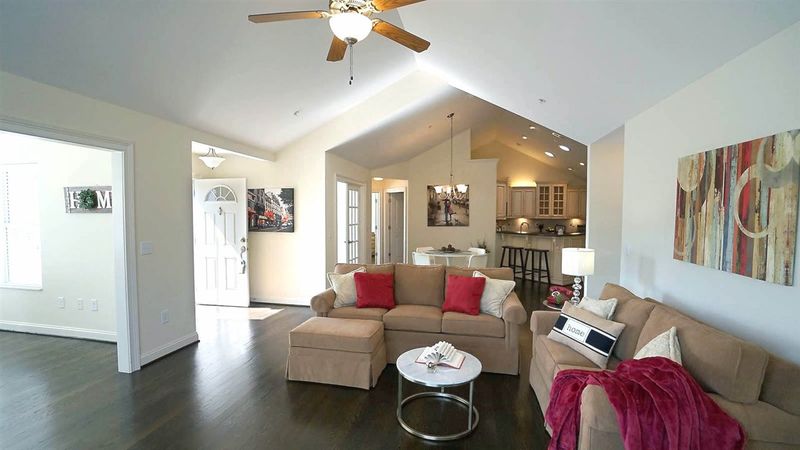 1502 Orchard Villas Ave, Apex, NC 27502