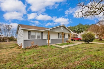 1502 Tara Dr, Laurinburg, NC 28352