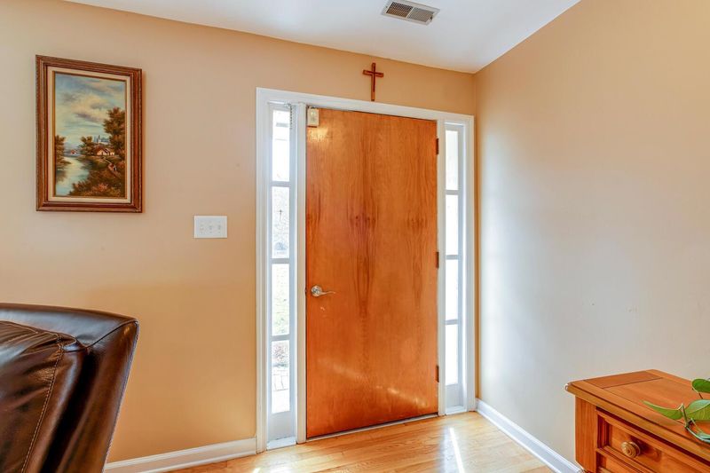 1502 Vandora Springs Rd, Garner, NC 27529
