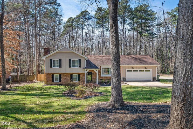 1503 Bloomingdale Dr, Cary, NC 27511
