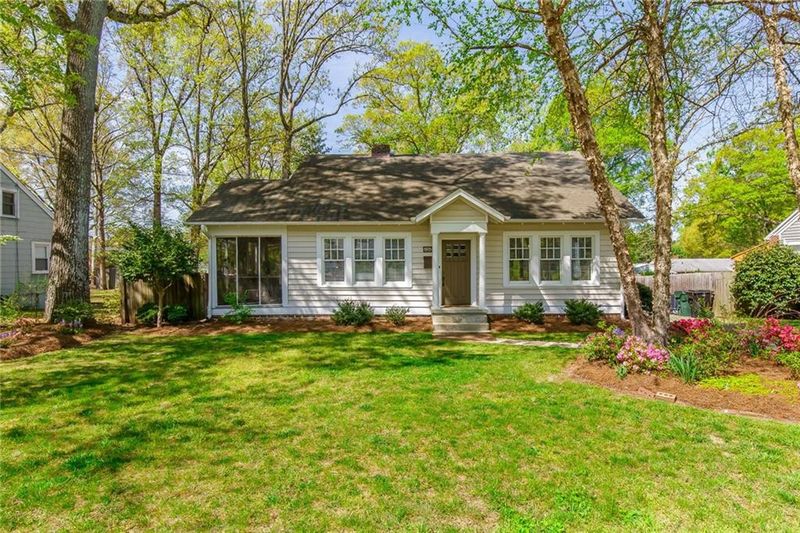 1503 Garfield Rd, Burlington, NC 27215