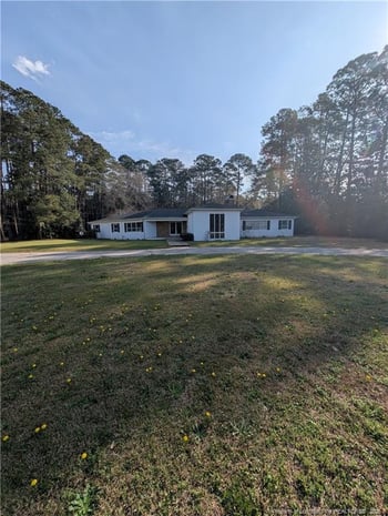 1503 Lake View Rd, Fairmont, NC 28340