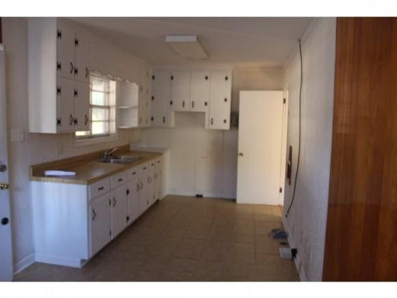1503 Woodland Ave, Sanford, NC 27330