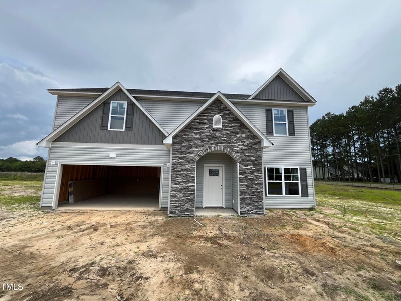 1504 Eastbay Dr, Fayetteville, NC 28312