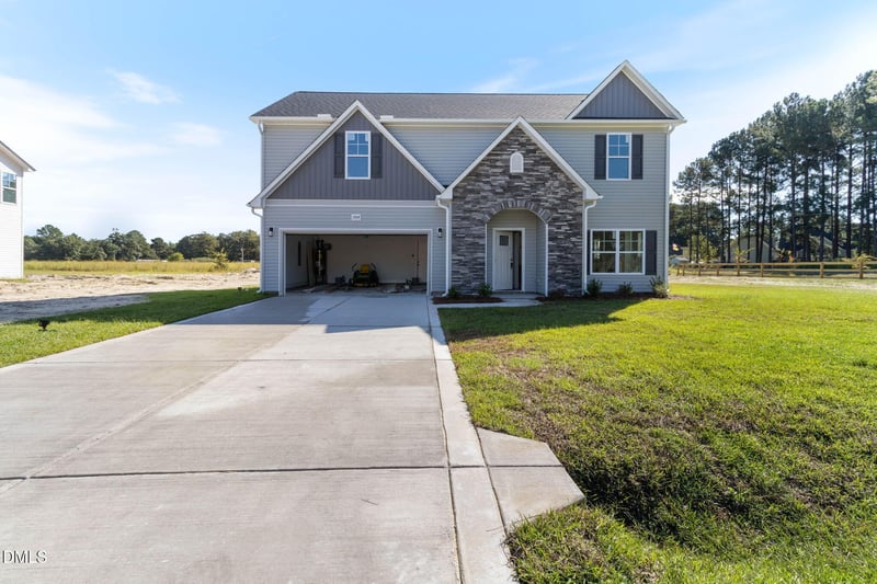 1504 Eastbay Dr, Fayetteville, NC 28312