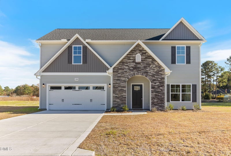 1504 Eastbay Dr, Fayetteville, NC 28312