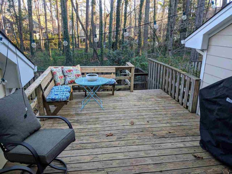 1504 Edgeside Ct, Raleigh, NC 27609