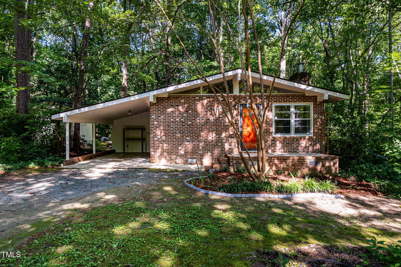 1504 Edwards Dr, Chapel Hill, NC 27516