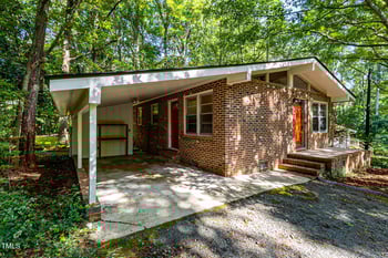 1504 Edwards Dr, Chapel Hill, NC 27516