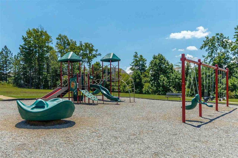 1504 Farm Pond Trl, Durham, NC 27703
