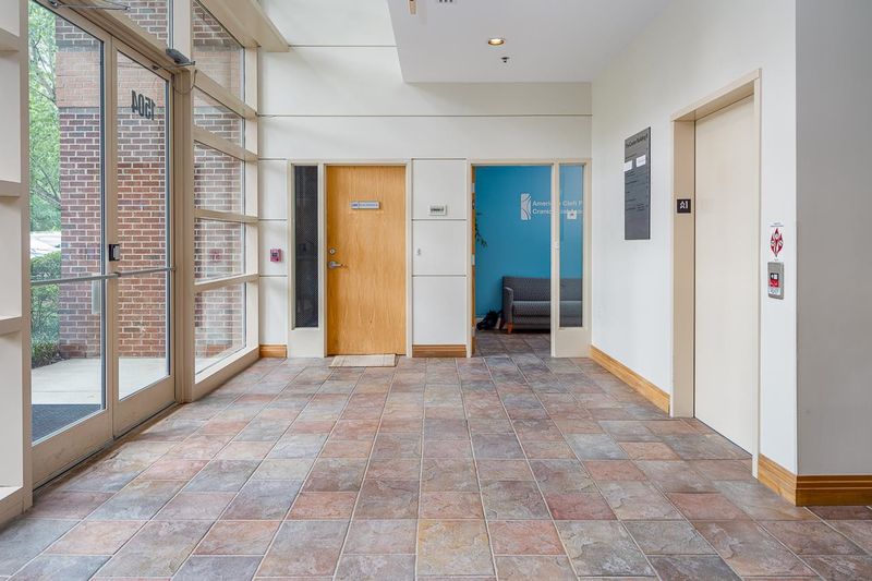 1504 E Franklin St #102, Chapel Hill, NC 27514