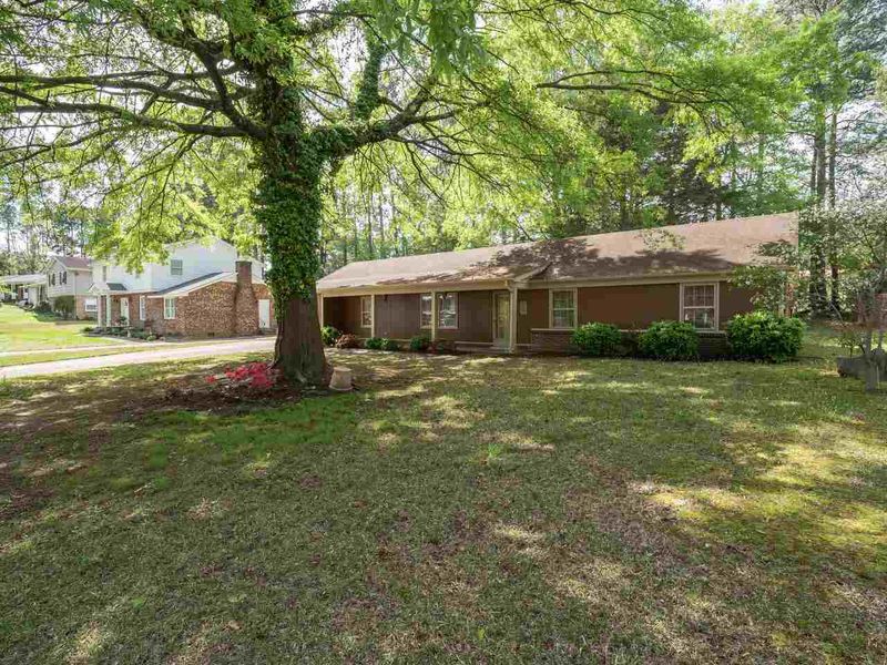 1504 Kennon Rd, Garner, NC 27529