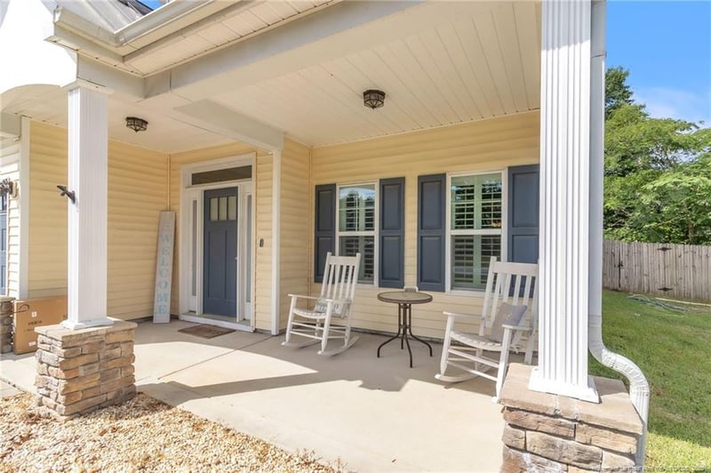 1504 Laguardia Dr, Hope Mills, NC 28348