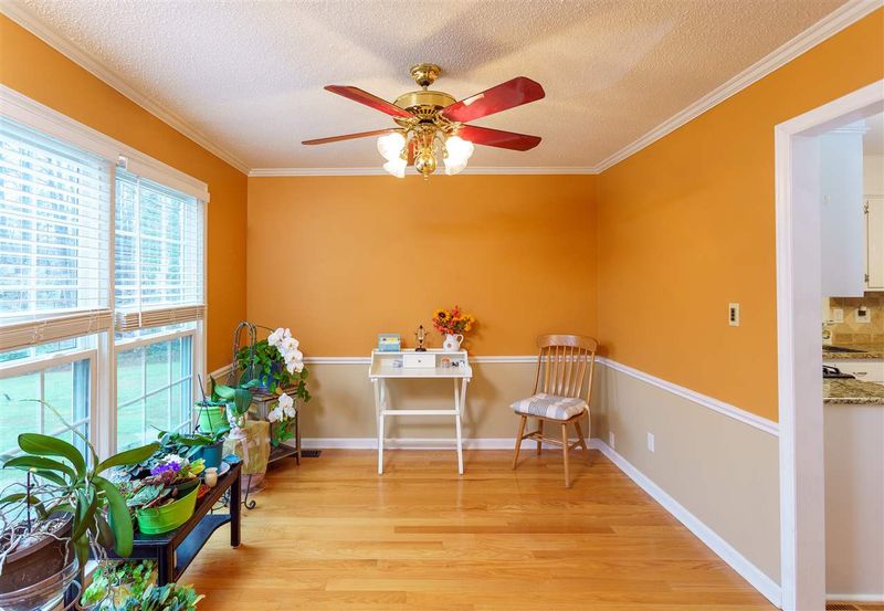 1504 Laughridge Dr, Cary, NC 27511