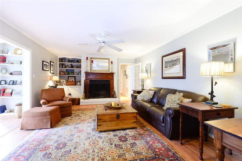 1504 Murray Ln, Chapel Hill, NC 27517