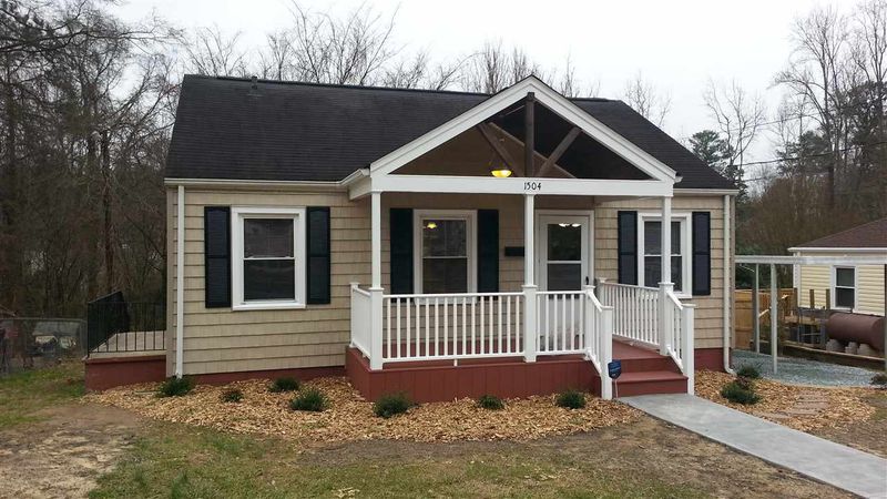 1504 Robinhood Rd, Durham, NC 27701
