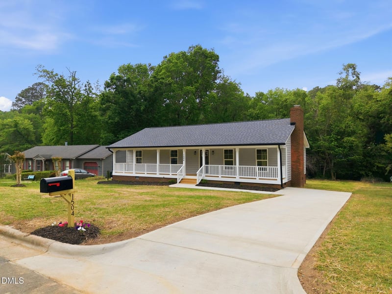 1504 Woods Creek Dr, Garner, NC 27529