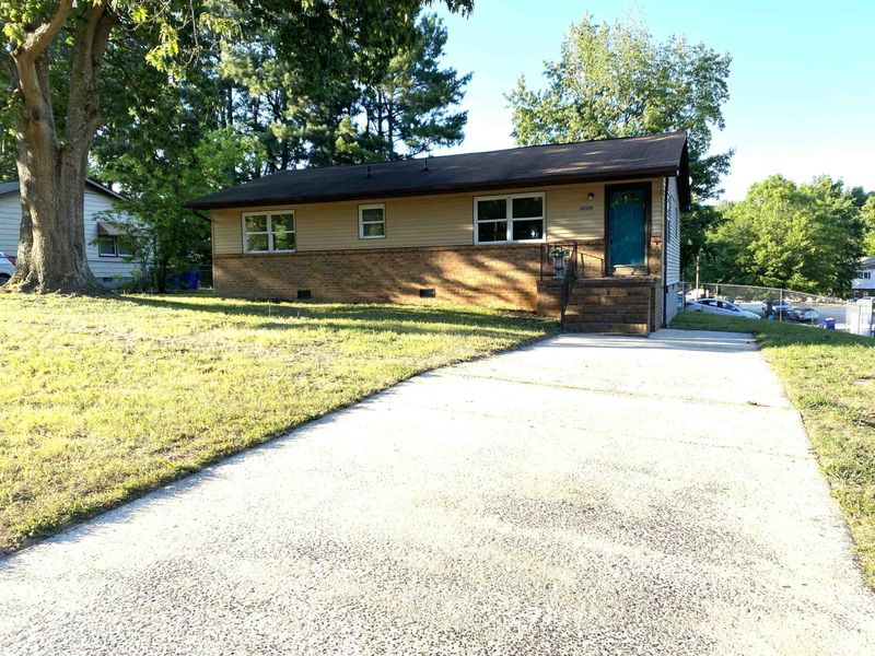 1505 Bacon St, Durham, NC 27707