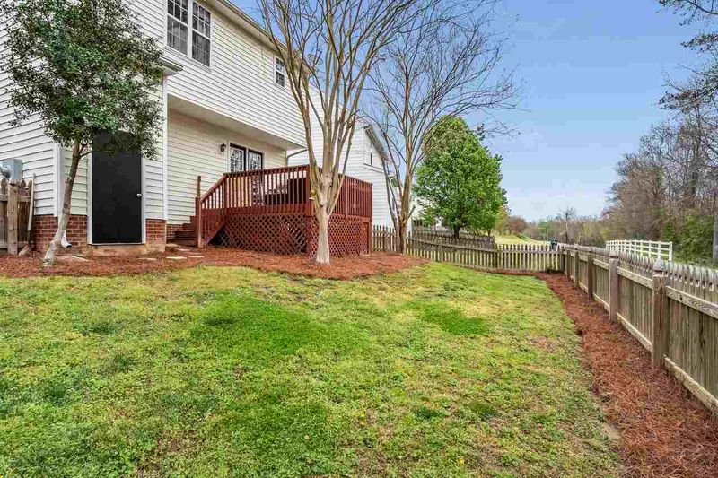 1505 Crag Burn Ln, Raleigh, NC 27604