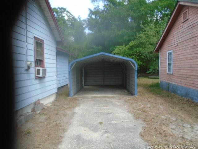 1505 Deep Creek Rd, Fayetteville, NC 28312