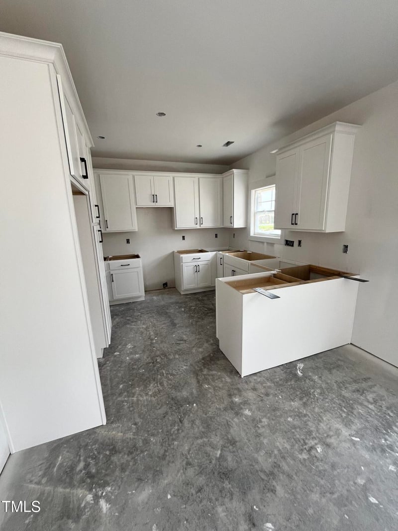 1505 Eastbay Dr, Fayetteville, NC 28312