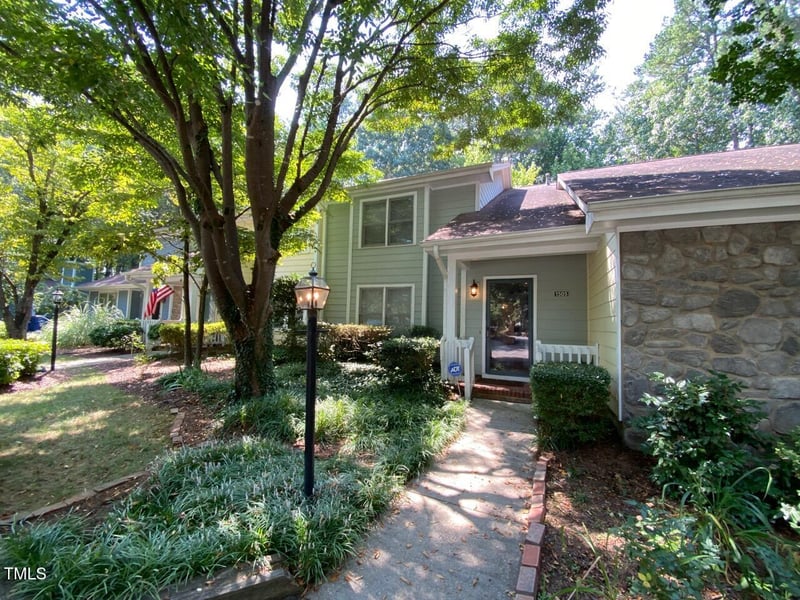 1505 Edgeside Ct, Raleigh, NC 27609