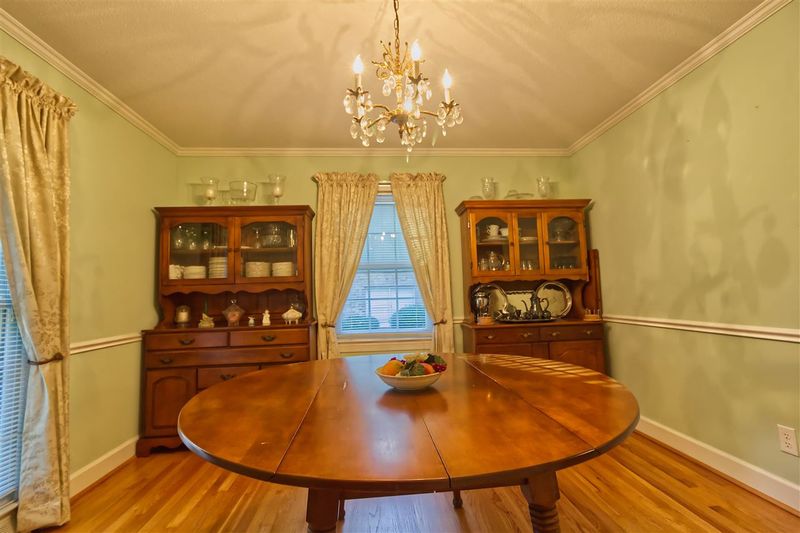 1505 Falls Church Rd, Raleigh, NC 27609
