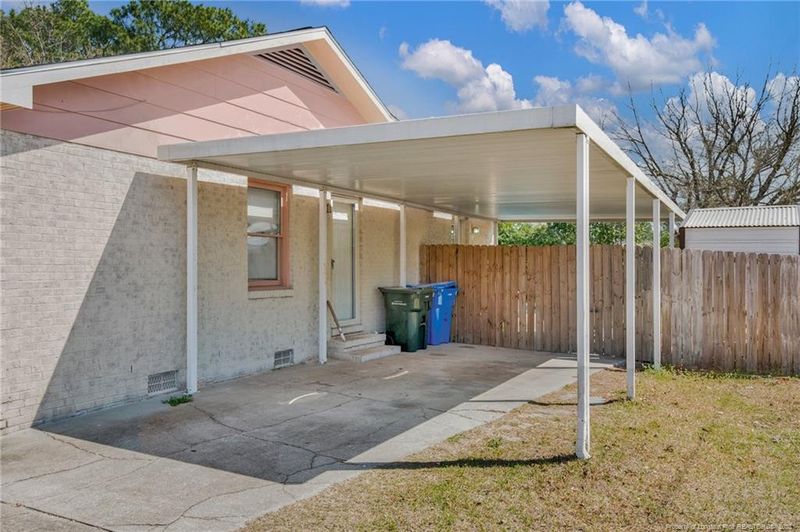 1505 Greenock Ave, Fayetteville, NC 28304