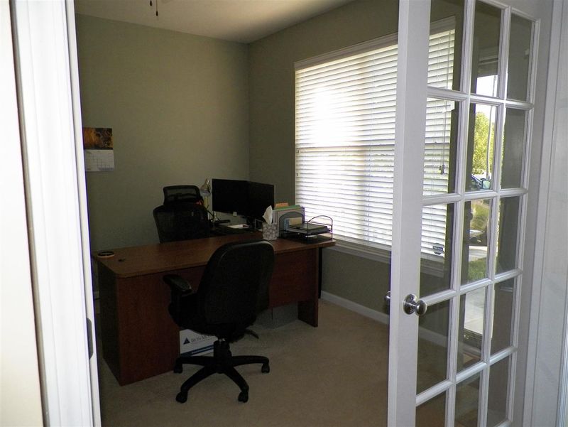 1505 Medallion Dr, Durham, NC 27704