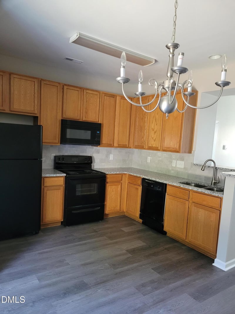 1505 Oxleymare Dr, Raleigh, NC 27610