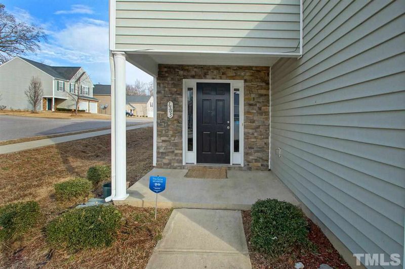 1505 Pebble Ridge Rd, Raleigh, NC 27610
