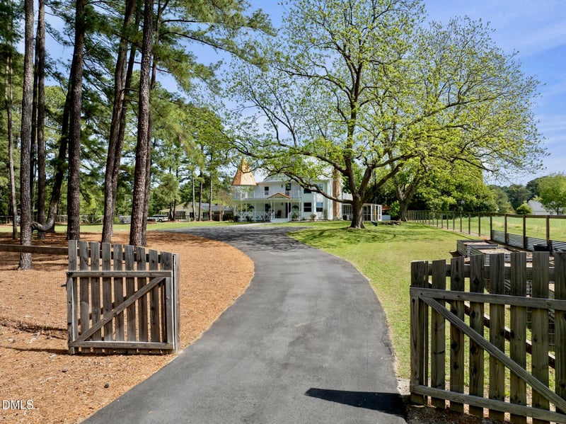1505 Pendergrass Rd, Sanford, NC 27330