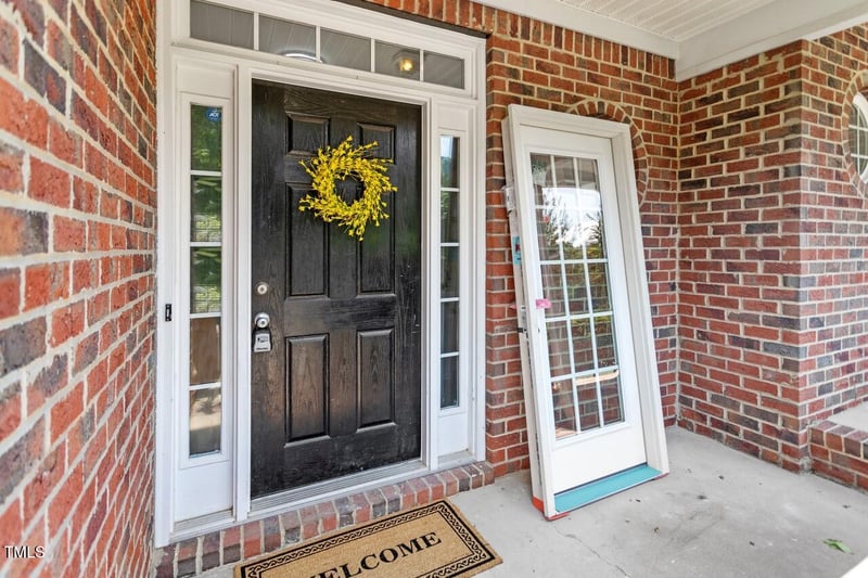 1505 Poets Glade Dr, Apex, NC 27523