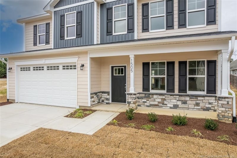 1505 Stonewood Dr, Fayetteville, NC 28306