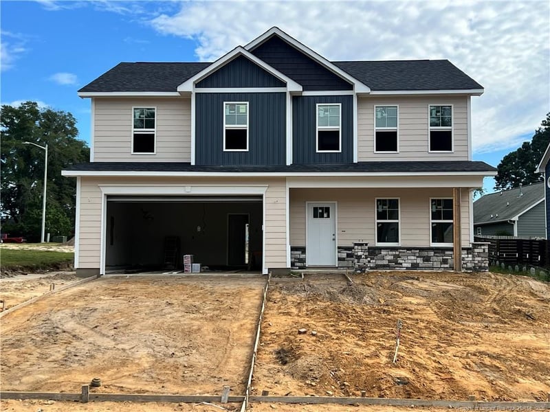 1505 Stonewood Dr, Fayetteville, NC 28306