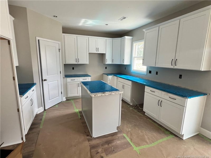 1505 Stonewood Dr, Fayetteville, NC 28306