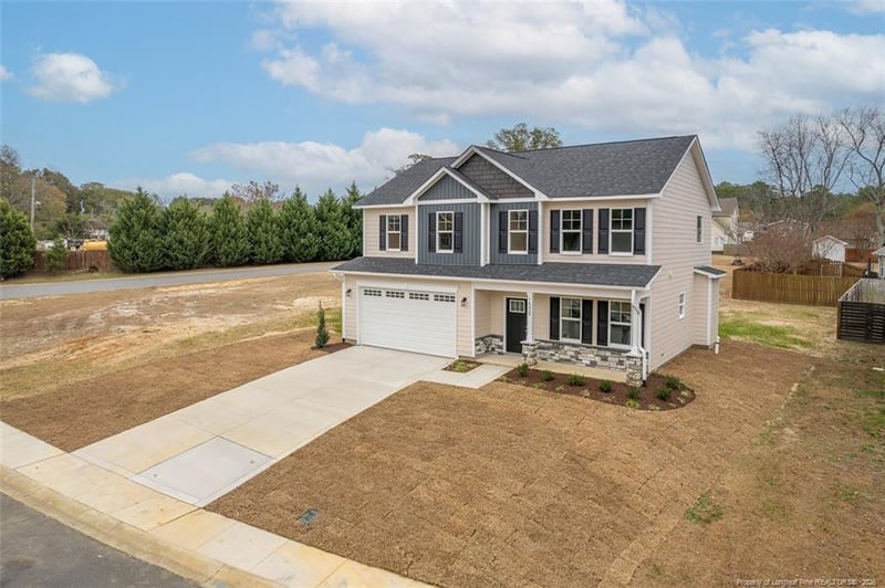 1505 Stonewood Dr, Fayetteville, NC 28306