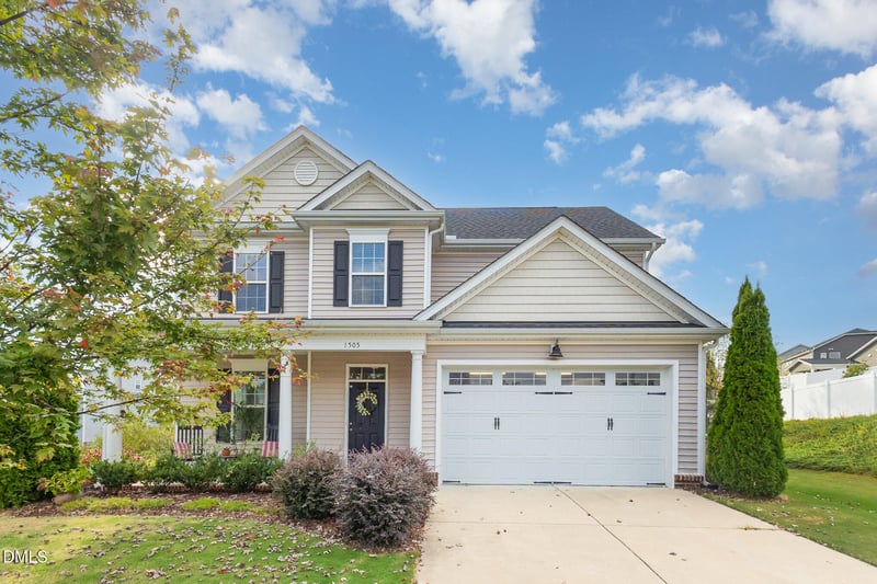 1505 Sunny Days Dr, Knightdale, NC 27545