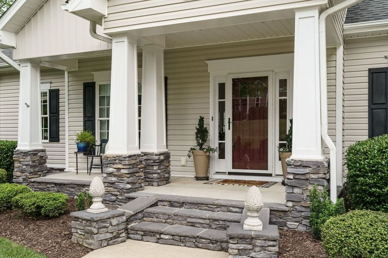 1505 Wiggins Dr, Sanford, NC 27330