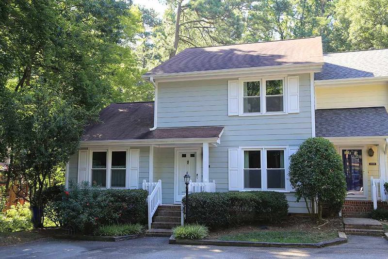 1506 Edgeside Ct, Raleigh, NC 27609