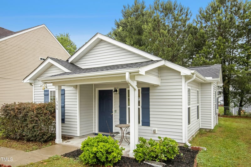 1506 Golden Bell Dr, Raleigh, NC 27610