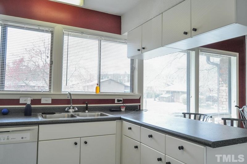 1506 Oak Tree Dr #1506, Chapel Hill, NC 27517
