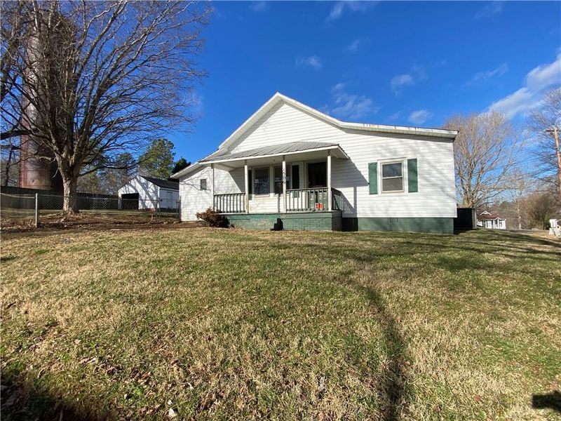 1506 Otway St, Burlington, NC 27215