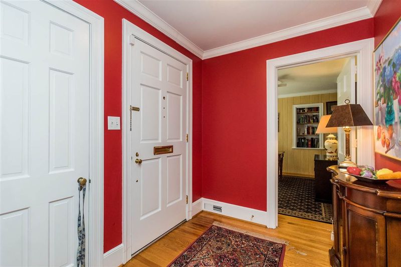 1507 Canterbury Rd, Raleigh, NC 27608