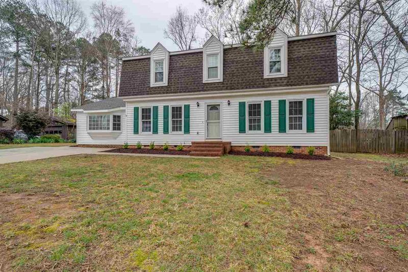 1507 Laughridge Dr, Cary, NC 27511