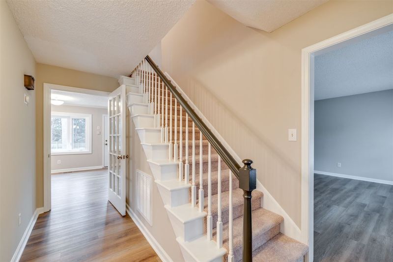 1507 Laughridge Dr, Cary, NC 27511