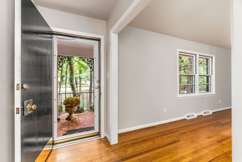 1507 Michaux Rd, Chapel Hill, NC 27514